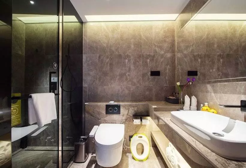 Отель Mercure Harbin Central Street Sophia Church