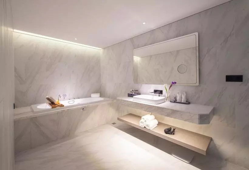 Отель Mercure Harbin Central Street Sophia Church