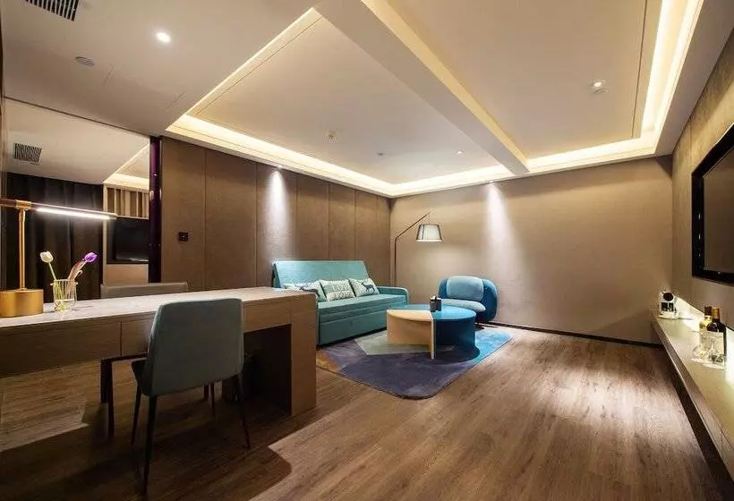 Отель Mercure Harbin Central Street Sophia Church