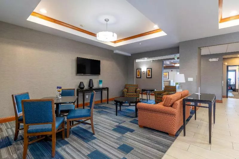 Holiday Inn Express Hotel & Suites Limon I 70/exit 359, An Ihg
