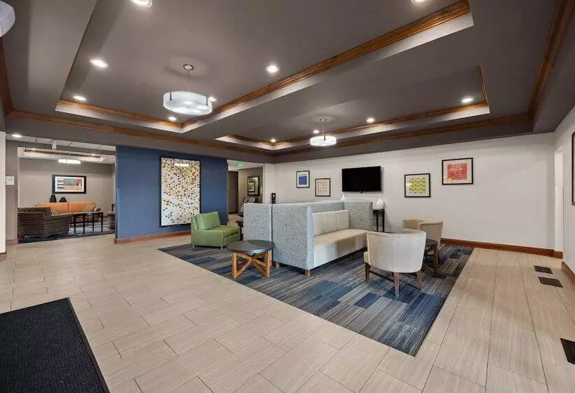 Holiday Inn Express Hotel & Suites Limon I 70/exit 359, An Ihg