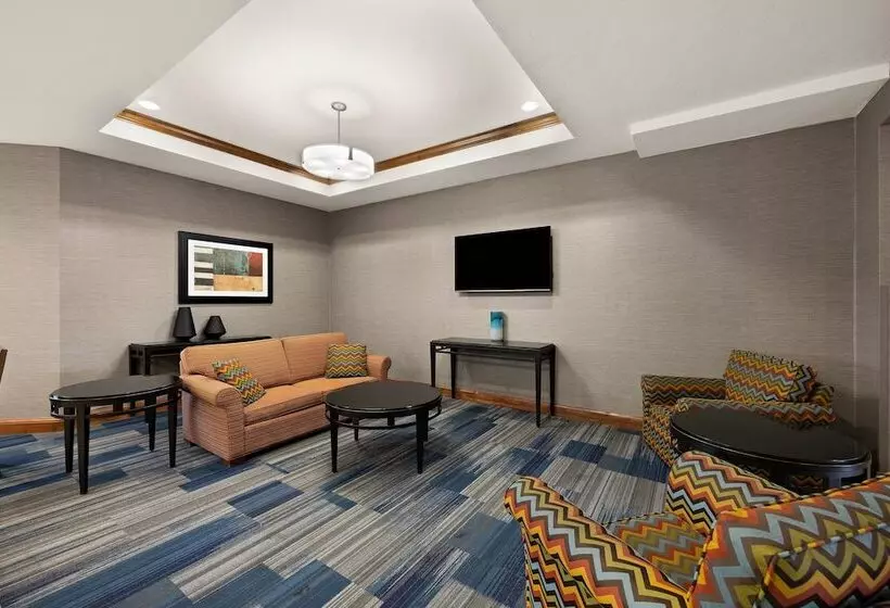 Holiday Inn Express Hotel & Suites Limon I 70/exit 359, An Ihg