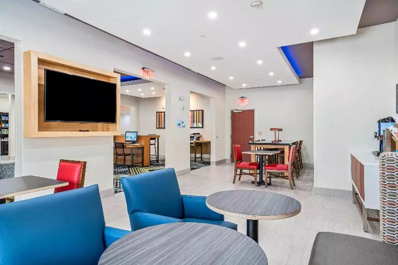 ホテル Holiday Inn Express Suites Van Buren Ft Smith Area, An Ihg