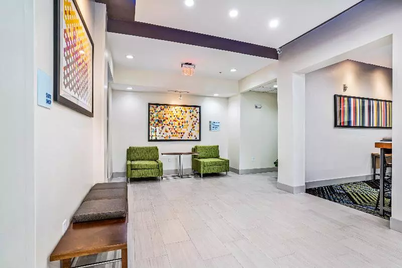 ホテル Holiday Inn Express Suites Van Buren Ft Smith Area, An Ihg