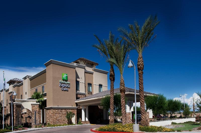 בית מלון כפרי Holiday Inn Express & Suites Phoenix Glendale Dist, An Ihg