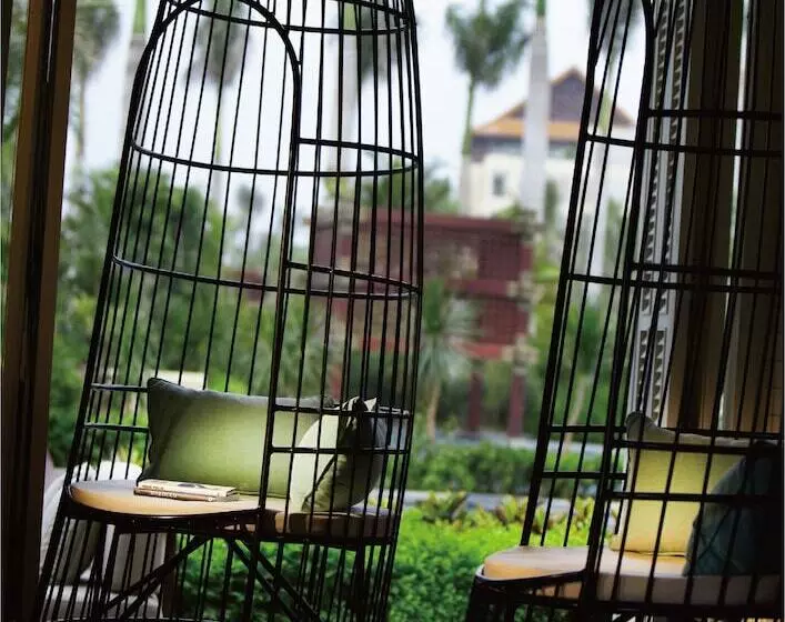 Отель Renaissance Sanya Haitang Bay Resort