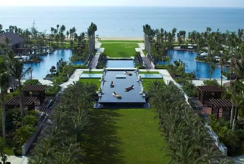 Отель Renaissance Sanya Haitang Bay Resort
