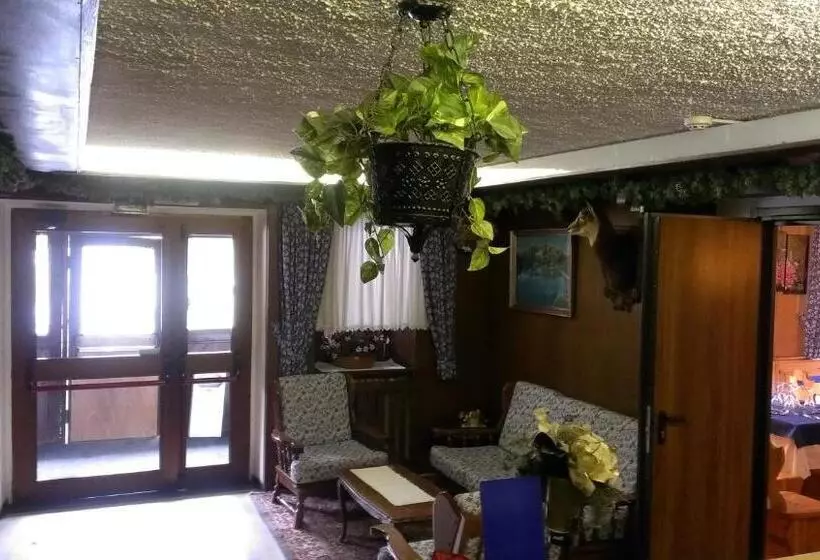 ホテル Miralago