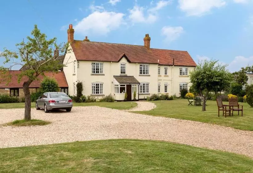 Bed and Breakfast Lowerfield Farm