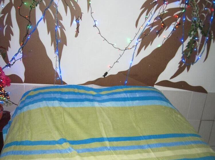 فندق Bachelor Inn