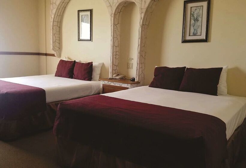 Laos Mar Hotel & Suites