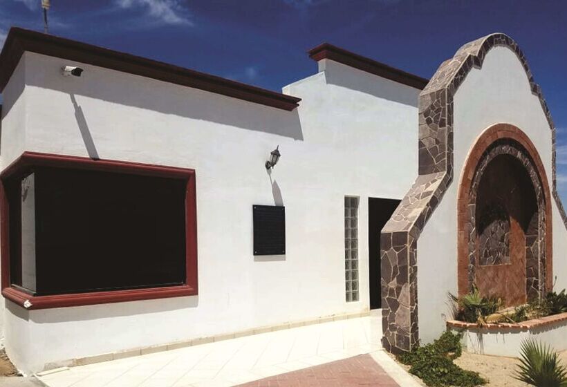 Laos Mar Hotel & Suites