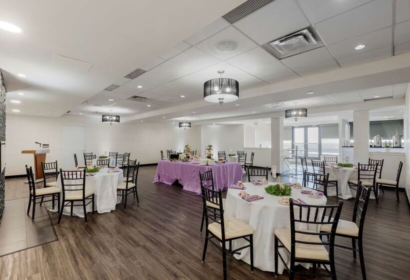 C Hotel By Carmen S, Bw Premier Collection