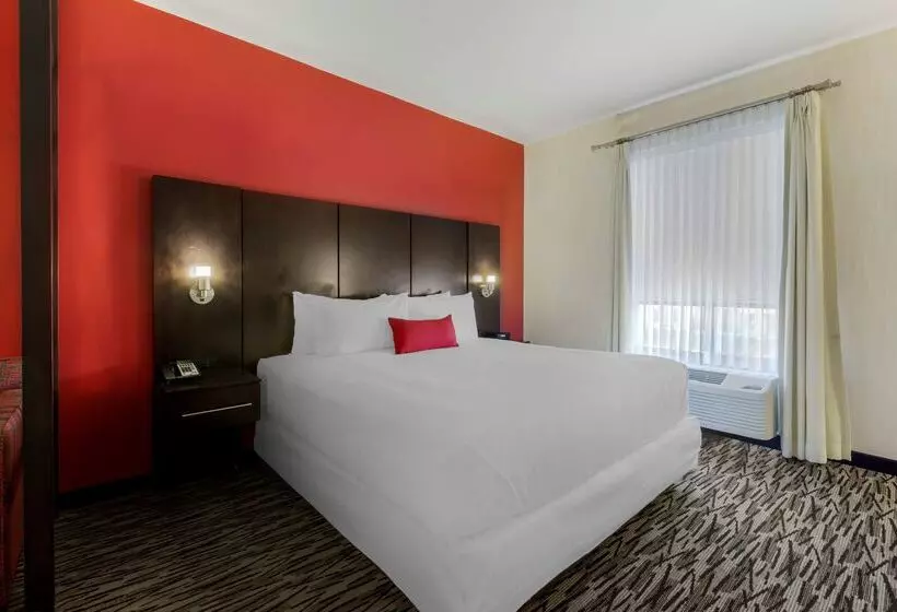 C Hotel By Carmen S, Bw Premier Collection