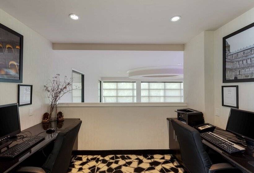 C Hotel By Carmen S, Bw Premier Collection