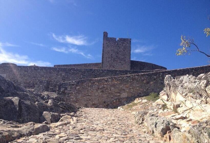 فندق Casa Do Plátano   Arraiolos