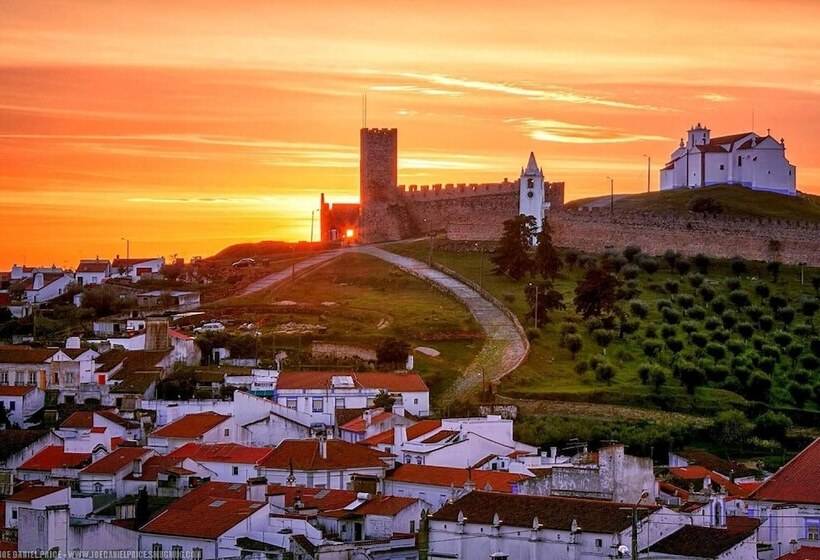 فندق Casa Do Plátano   Arraiolos