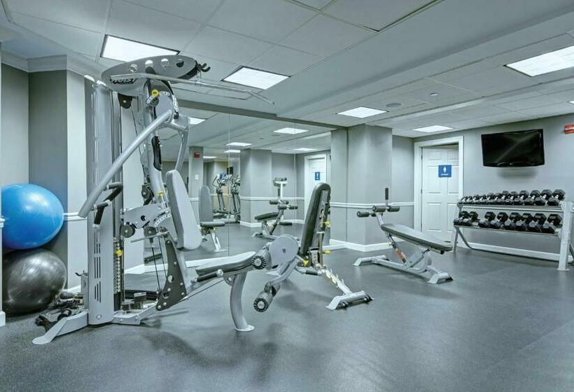 Отель Club Wyndham Old Town Alexandria