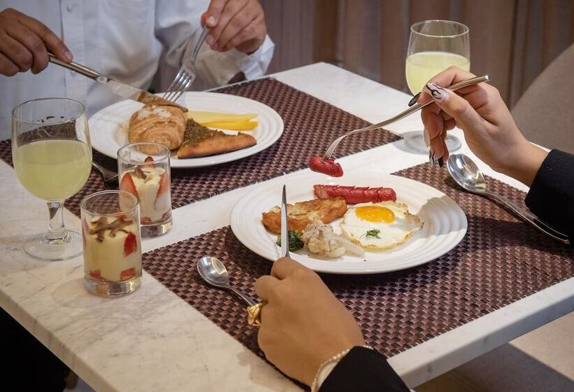 Corp Executive Hotel Doha Suites