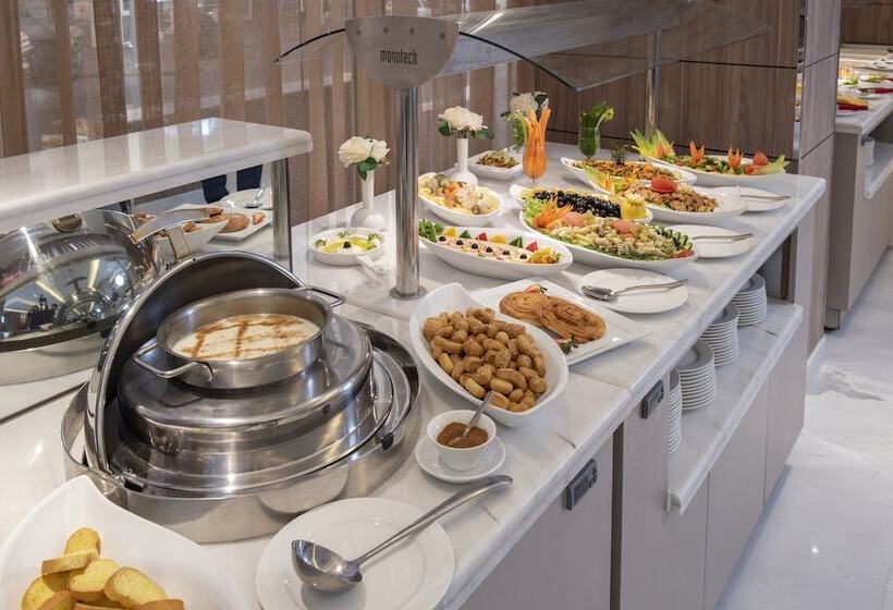 Corp Executive Hotel Doha Suites