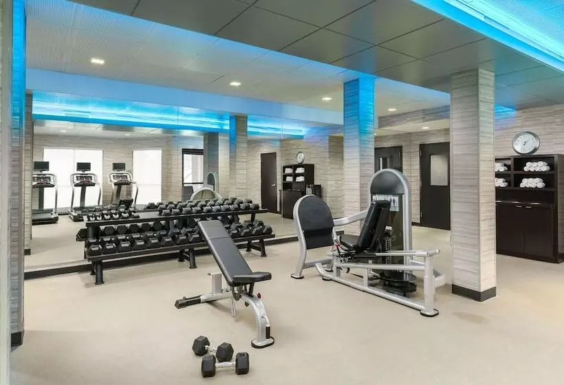 호텔 Courtyard Chicago Bloomingdale