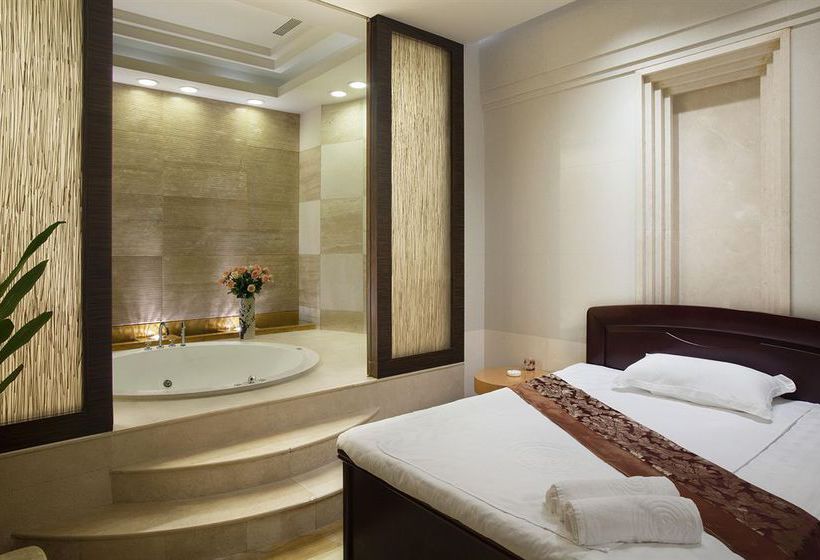 酒店 Crowne Plaza Dandong