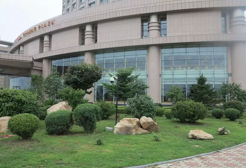 ホテル Crowne Plaza Dandong