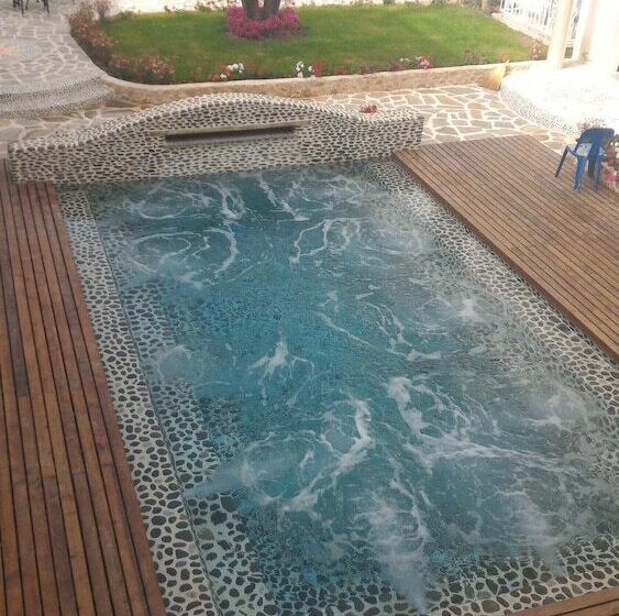 בית מלון כפרי Montebello Deluxe