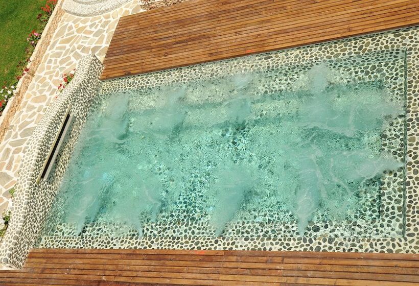 בית מלון כפרי Montebello Deluxe