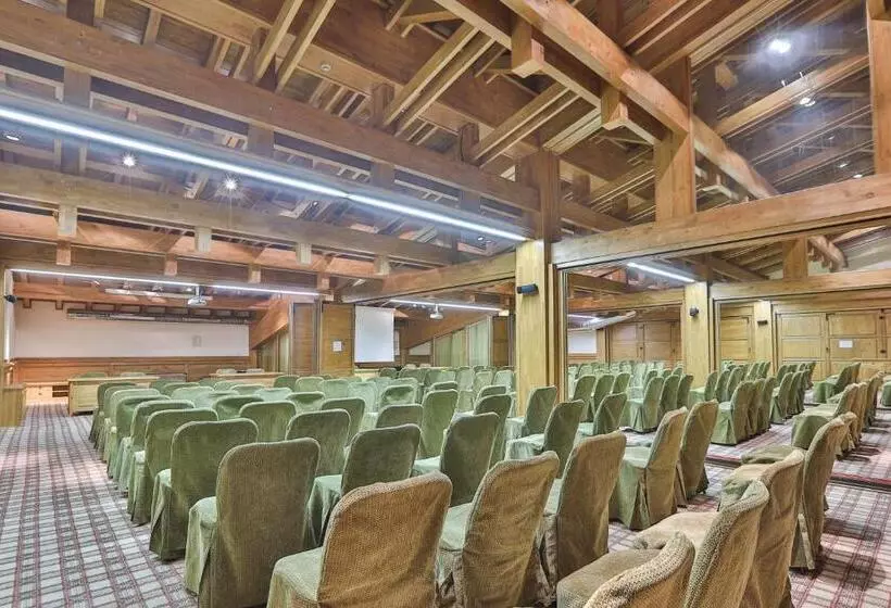 Pirin Golf Hotel & Spa