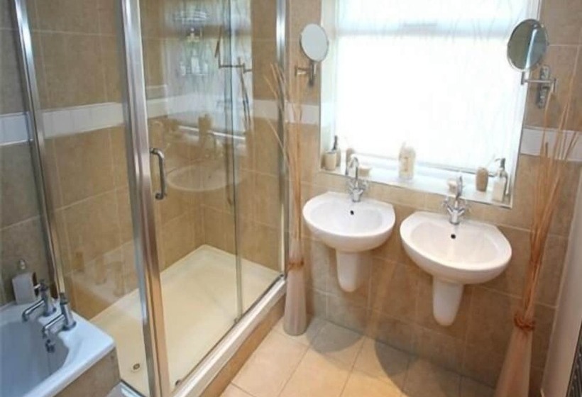 Отель Tabsfield B&b