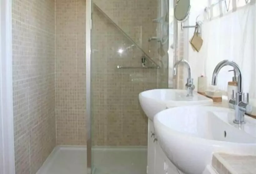 Hotel Tabsfield B&b