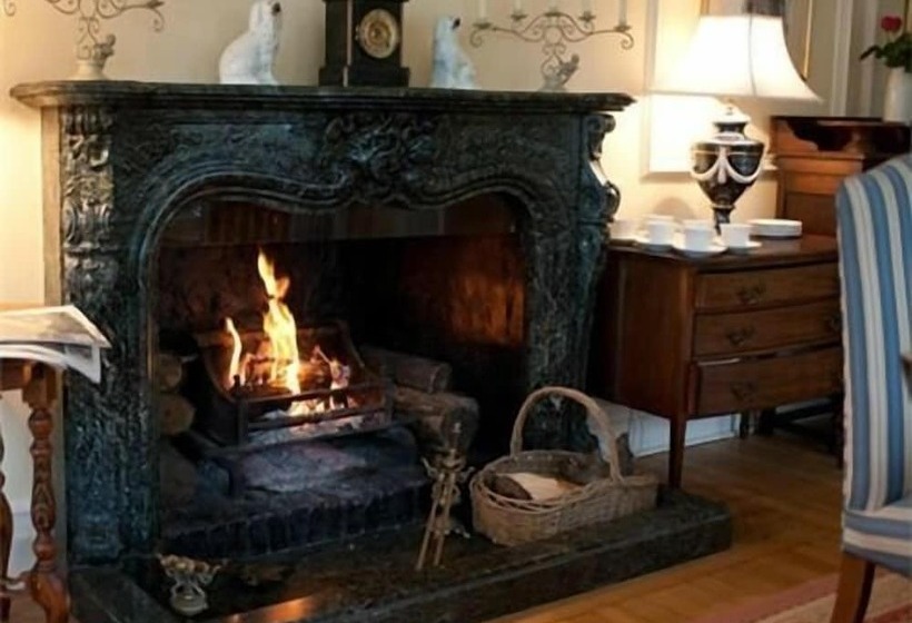 Отель Tabsfield B&b