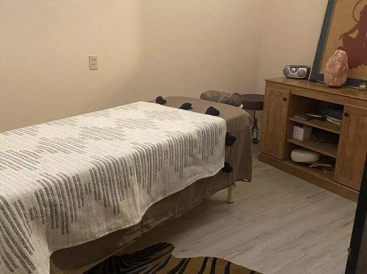 Motelli Charles Hotsprings