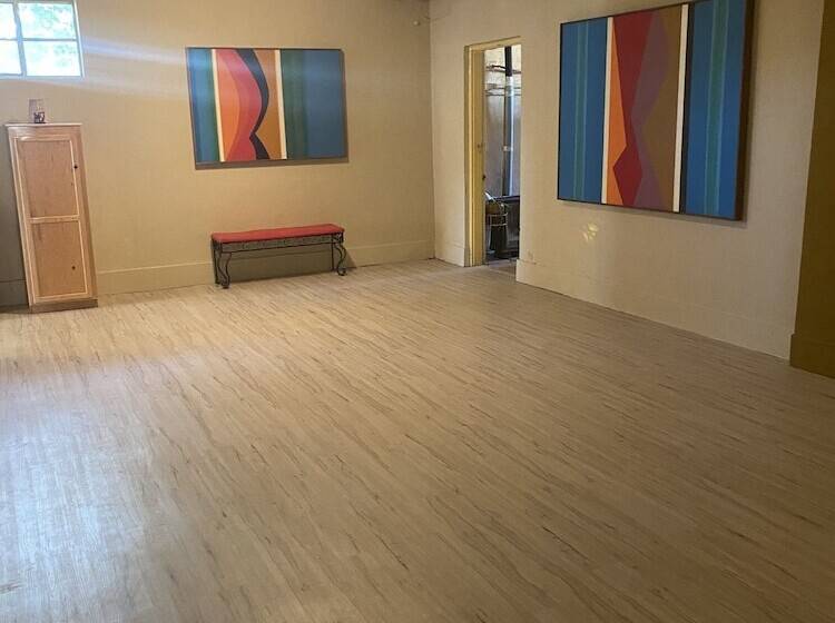 מוטל Charles Hotsprings