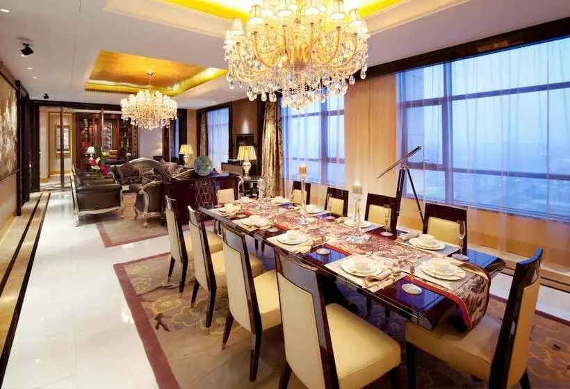 Отель Wanda Realm Taizhou