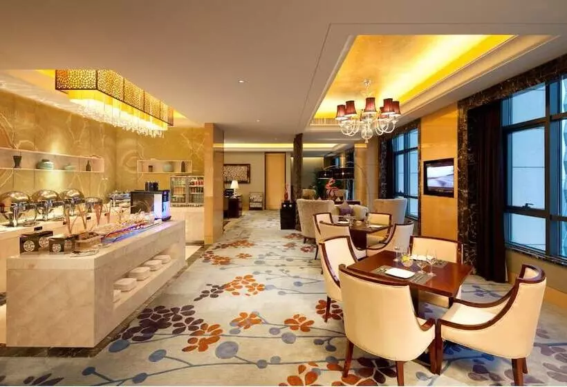Отель Wanda Realm Taizhou