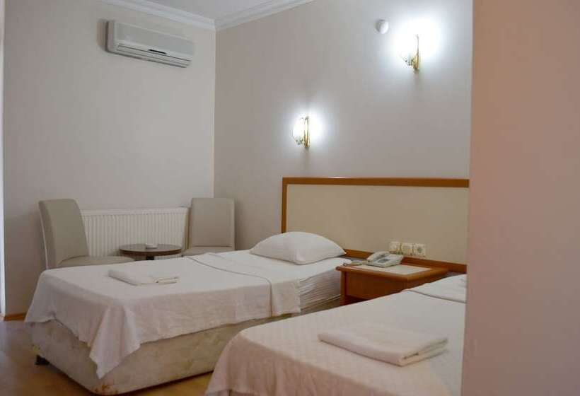 בית מלון כפרי Grand Milano