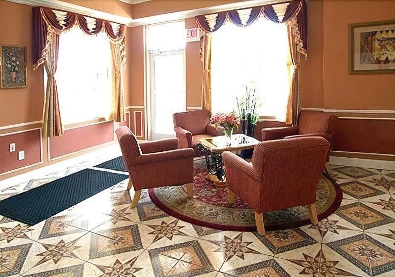 בית מלון כפרי Parkway Inn Philadelphia Airport