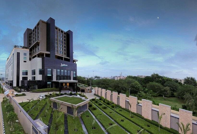 Radisson Blu Hotel New Delhi Paschim Vihar