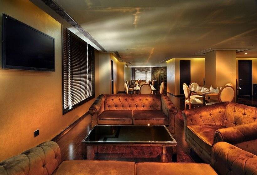 Radisson Blu Hotel New Delhi Paschim Vihar