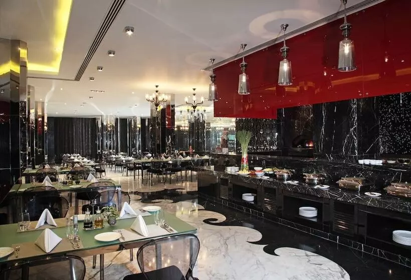 Radisson Blu Hotel New Delhi Paschim Vihar