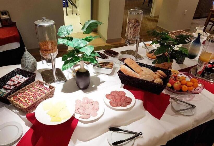 فندق VR Takapuna