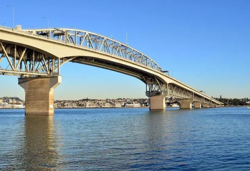 فندق VR Takapuna