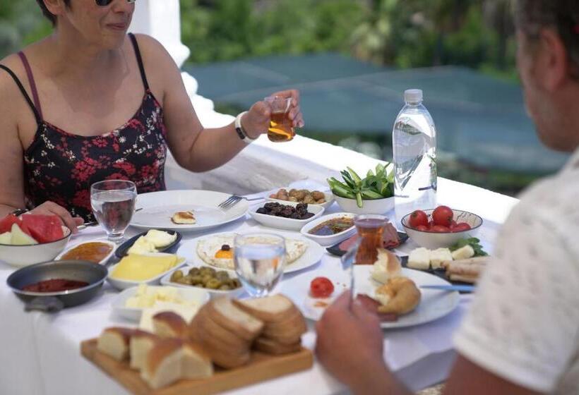 Aspat Hotel Bodrum   Beach&restaurant