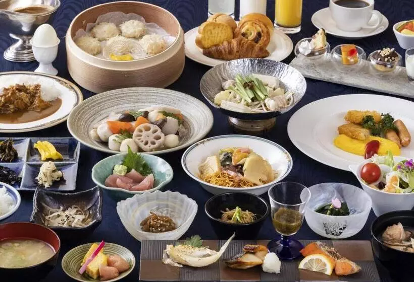 Ark Hotel Royal Fukuoka Tenjin  Route Inn Hotels