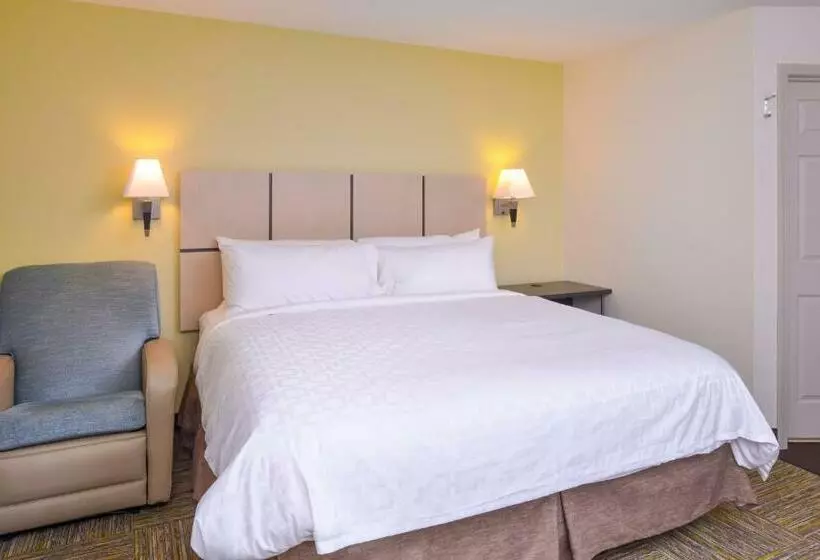 هتل Candlewood Suites Paducah, An Ihg