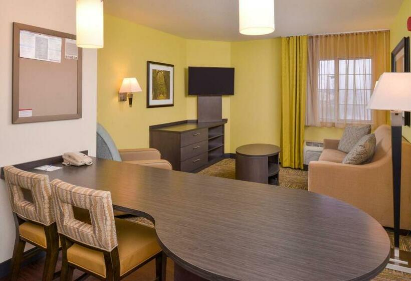 Отель Candlewood Suites Paducah, An Ihg