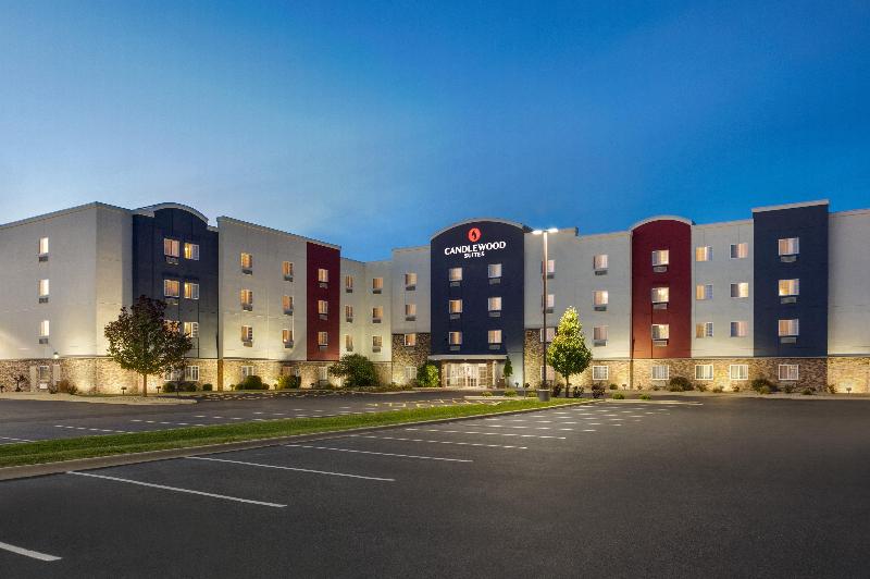 בית מלון כפרי Candlewood Suites Springfield North By Ihg