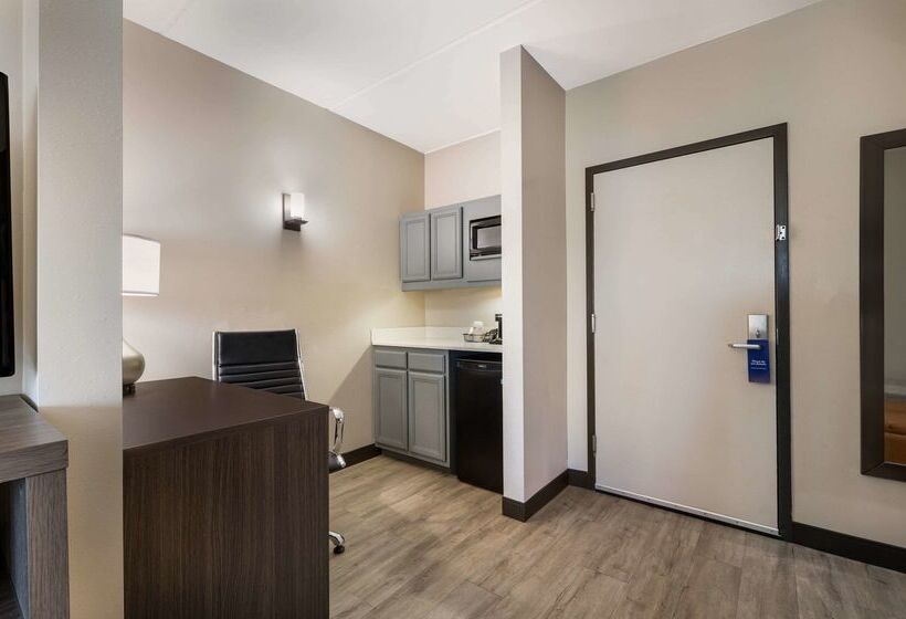 فندق Comfort Suites Northlake